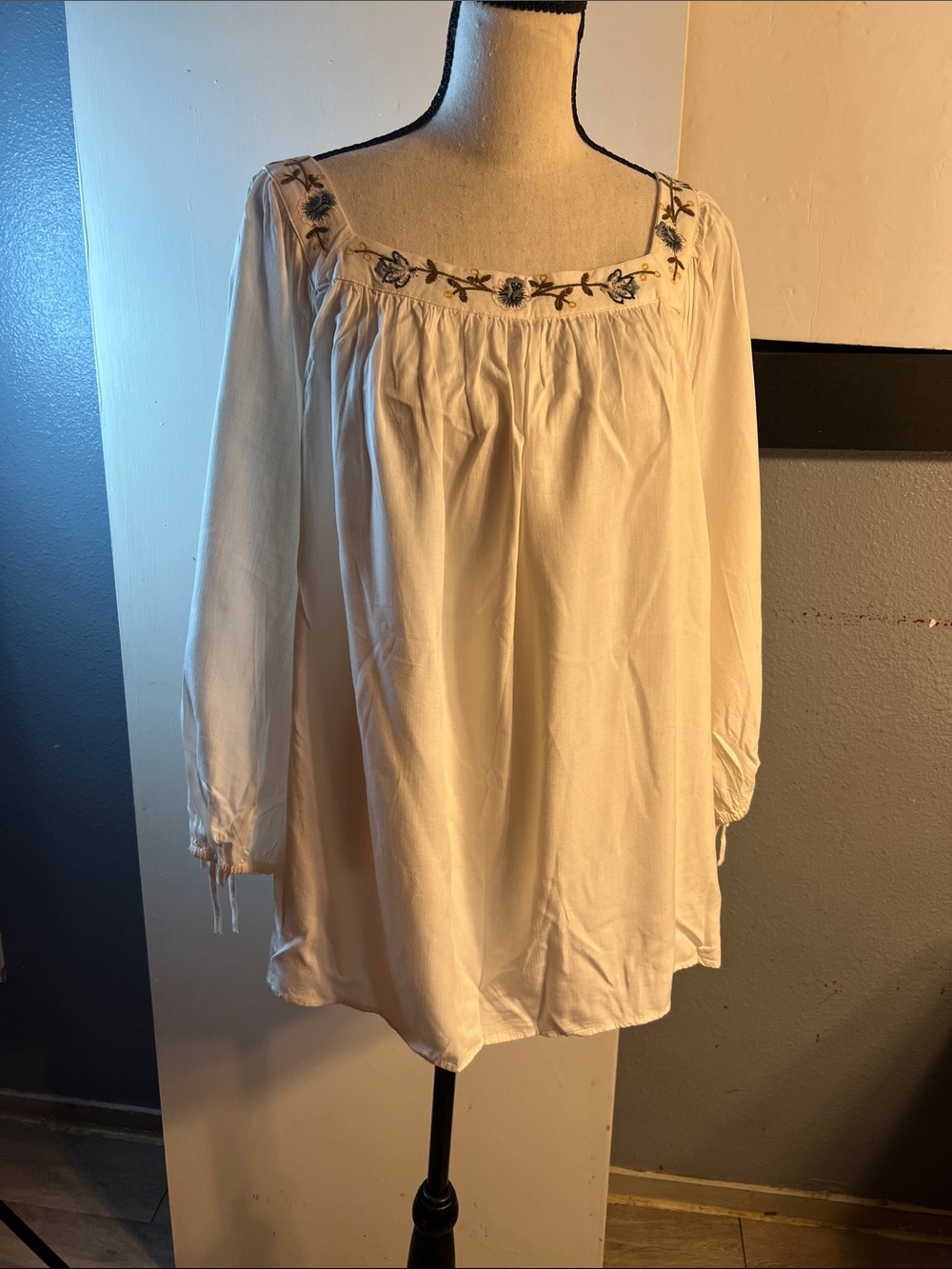 LC Lauren Conrad Cream Boho Square-Neck Embroidered Tunic